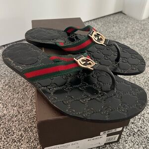 Gucci Black Lifford Sandals with Red and Green Straps